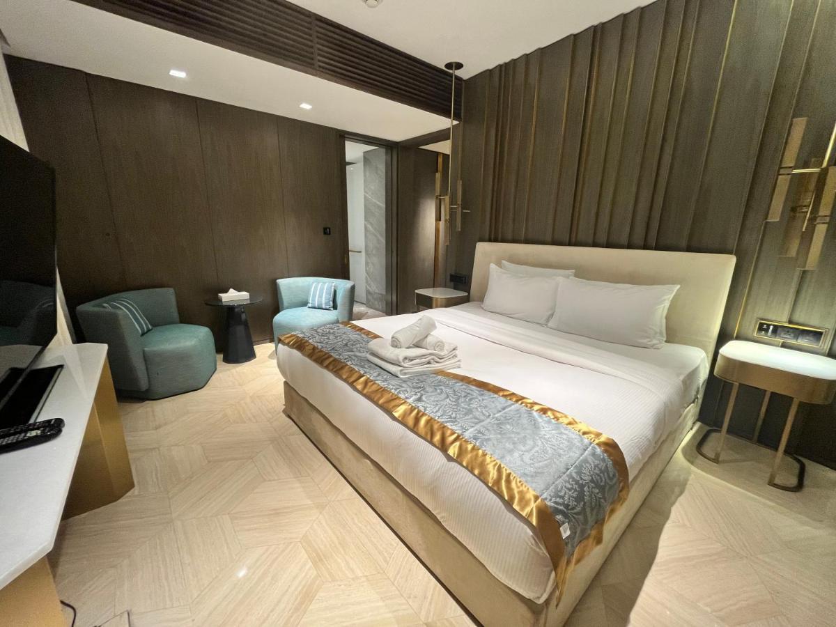 Five Palm Jumeirah - 2 Bedrooms & Maid Room In A Splendid Resort - Modernlux Дубай Екстериор снимка